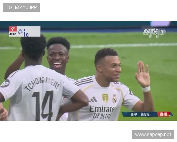 维尼修斯与姆巴佩左边锋进攻效率及战术适配性对比分析