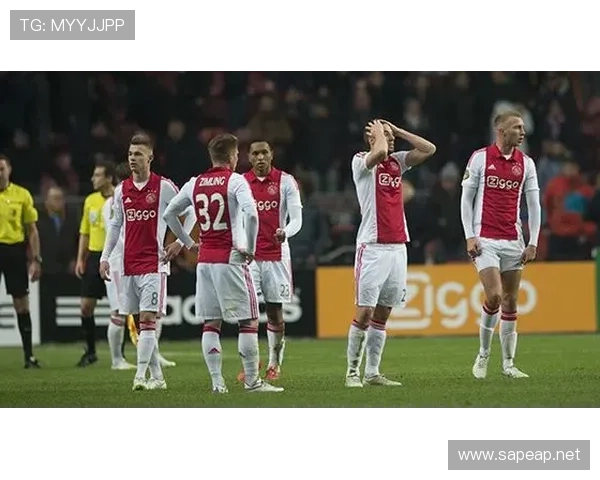 阿贾克斯荷甲竞争力明显下滑，争冠形势持续承压