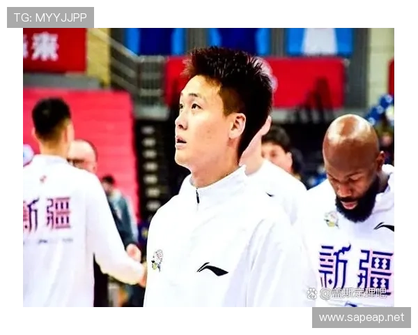 赵睿居然真能一天三顿海鲜，这生活跟我们拼命加班的人简直两个世界