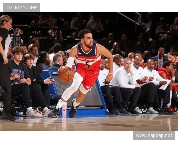 迈克·康利无球跑动威胁提升挡拆效率明显拉开空间